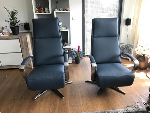 Set van 2 leren relaxfauteuils met stalen frame - blauw leer