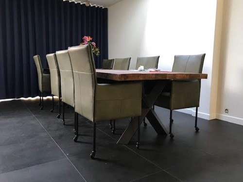 Set van 8 leren eetkamerstoelen - met wieltjes en hoge rug - groen leer