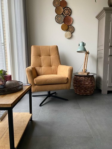 Leren draaifauteuil volledig gestoffeerd - met hoge rug en stervoet - cognac kleur leer