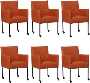 Set van 6 Cognac leren moderne kuipstoel Desire - poot rond zwart met wiel - Toledo Leer Cotto (cognac leer)