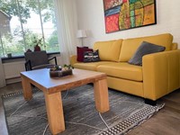 Leren 3-zits bank met houten poten - geel leer