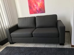 Leren 3-zits bank met houten poten - grijs leer