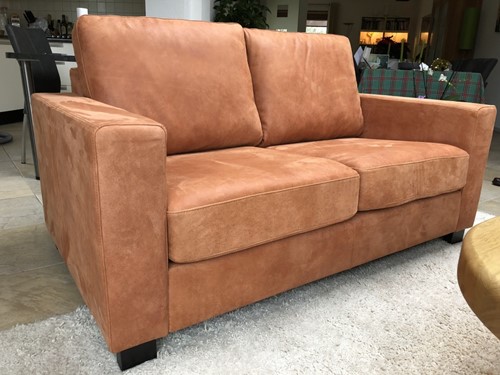 Leren 2-zits bank met houten poten - oranje leer