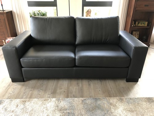 Leren 2.5-zits bank met houten poten - zwart leer