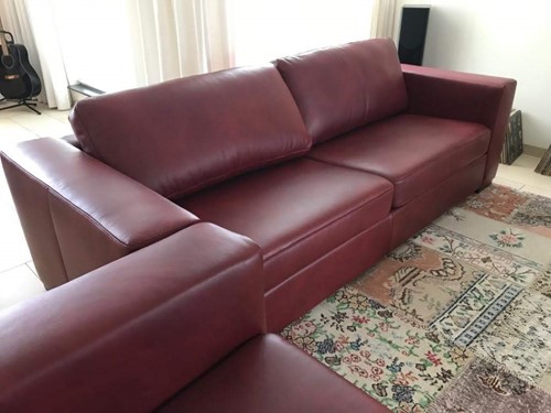 Leren 3.5-zits bank met houten poten - bruin leer
