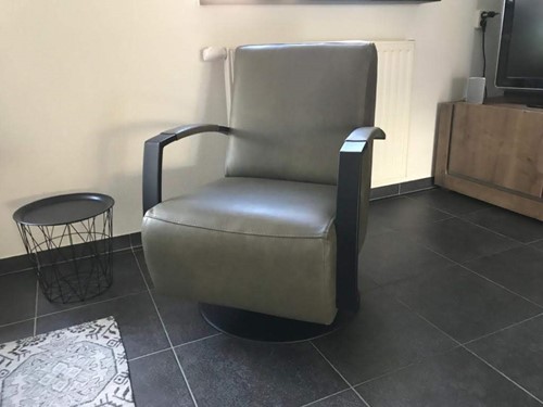 Leren draaifauteuil met stalen frame en schotelvoet - groen leer