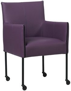 Paarse leren moderne kuipstoel More - poot rond zwart met wiel - Toledo Leer Aubergine (paars leer)