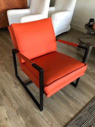 Leren fauteuil met stalen frame - oranje leer
