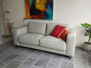 Leren 2-zits bank met houten poten - crème kleur leer - Echt leer, Landelijk, ontdek de vele Leersoorten en Kleuren bij ShopX