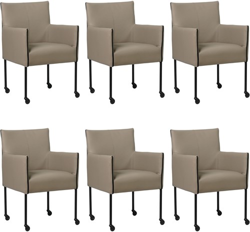Leren eetkamerstoel More - met wieltjes - set van 6 stoelen - Toledo Leer Khaki - Kleur poot, zwart - Skate wiel zwart
