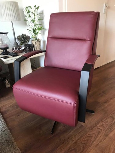 Leren draaifauteuil met hoge rug en stervoet - rood leer