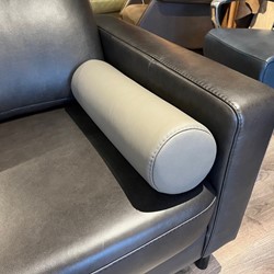 Leren rolkussen voor bank (zelfde kleur als bank)- ca. 52x16cm