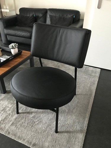 Leren fauteuil met ronde vormen - zwart leer
