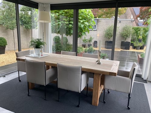 Set van 6 leren kuip eetkamerstoelen - met wieltjes - crème kleurig leer