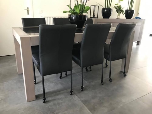 Set van 6 leren eetkamerstoelen - met wieltjes - zwart leer