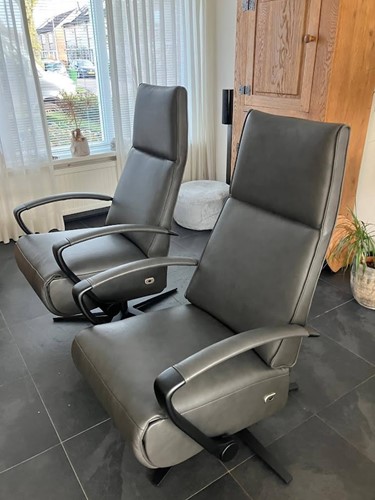 Set van 2 leren relaxfauteuils met stalen frame - antraciet kleur leer