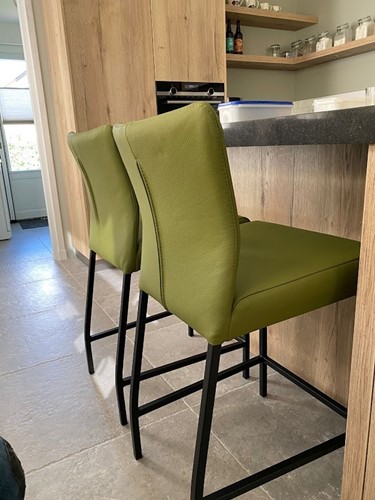 Set van 2 leren barstoelen - groen leer