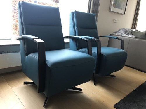 Set van 2 leren draaifauteuils met schotelvoet - blauw leer