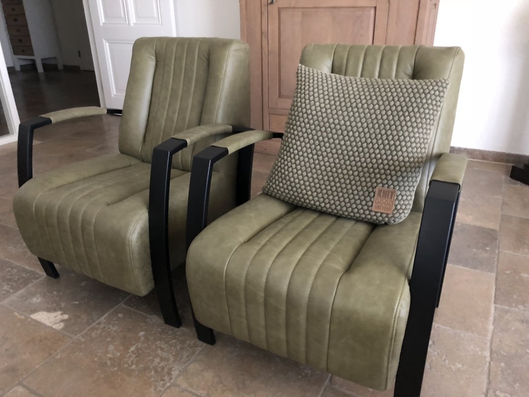 hoog gracht In detail Set van 2 leren fauteuils met stalen frame - groen leer ShopX