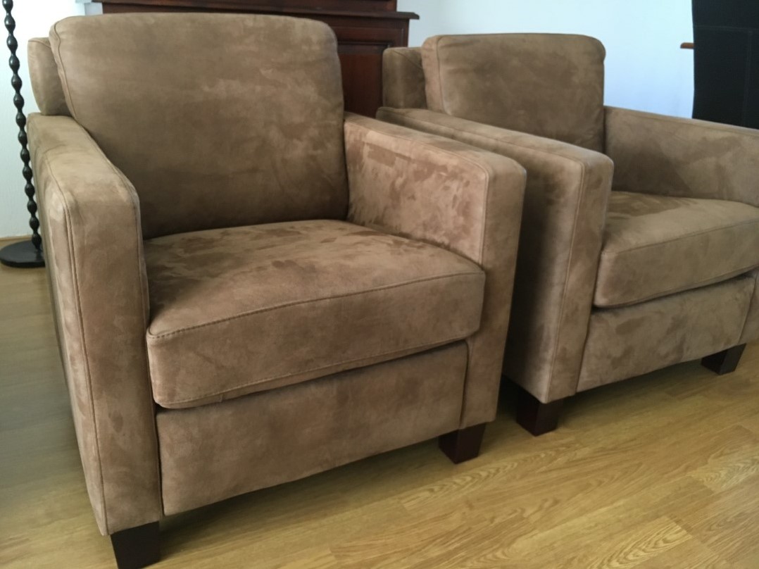 Set van fauteuils met houten poten - leer