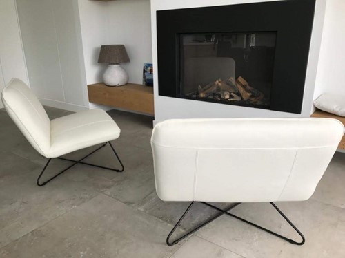 Set van 2 leren fauteuils zonder armleuning met kruisframe - wit leer