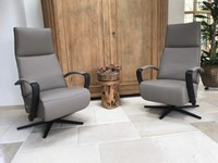 Set van 2 leren relaxfauteuils met stalen frame - bruin leer