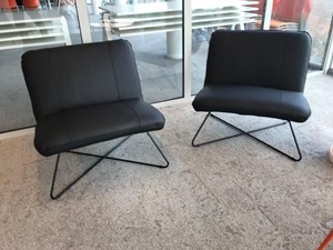 Set van 2 leren fauteuils zonder armleuning met kruisframe - zwart leer - Echt leer, , ontdek de vele Leersoorten en Kleuren bij ShopX