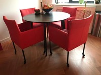 Set van 4 leren kuip eetkamerstoelen - met wieltjes - rood leer