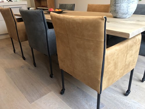 Set van 6 leren kuip eetkamerstoelen - met wieltjes - diverse kleuren