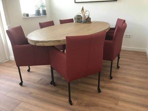 Set van 6 leren kuip eetkamerstoelen - met wieltjes - rood leer