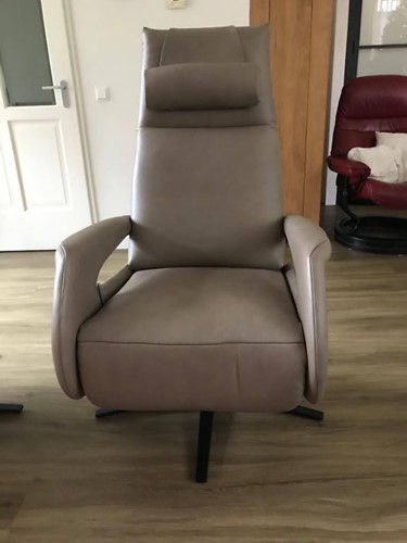 Leren relaxfauteuils met desgin armleuning - bruin leer